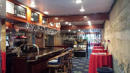 Tradewinds Airport Hotel image 1