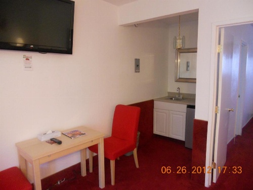 Tradewinds Airport Hotel image 34