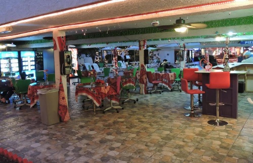 Tradewinds Airport Hotel image 7